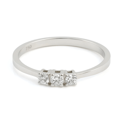18k White Gold Natural Three-Diamond Ring - Malikka LondonBridal & EngagementMalikka