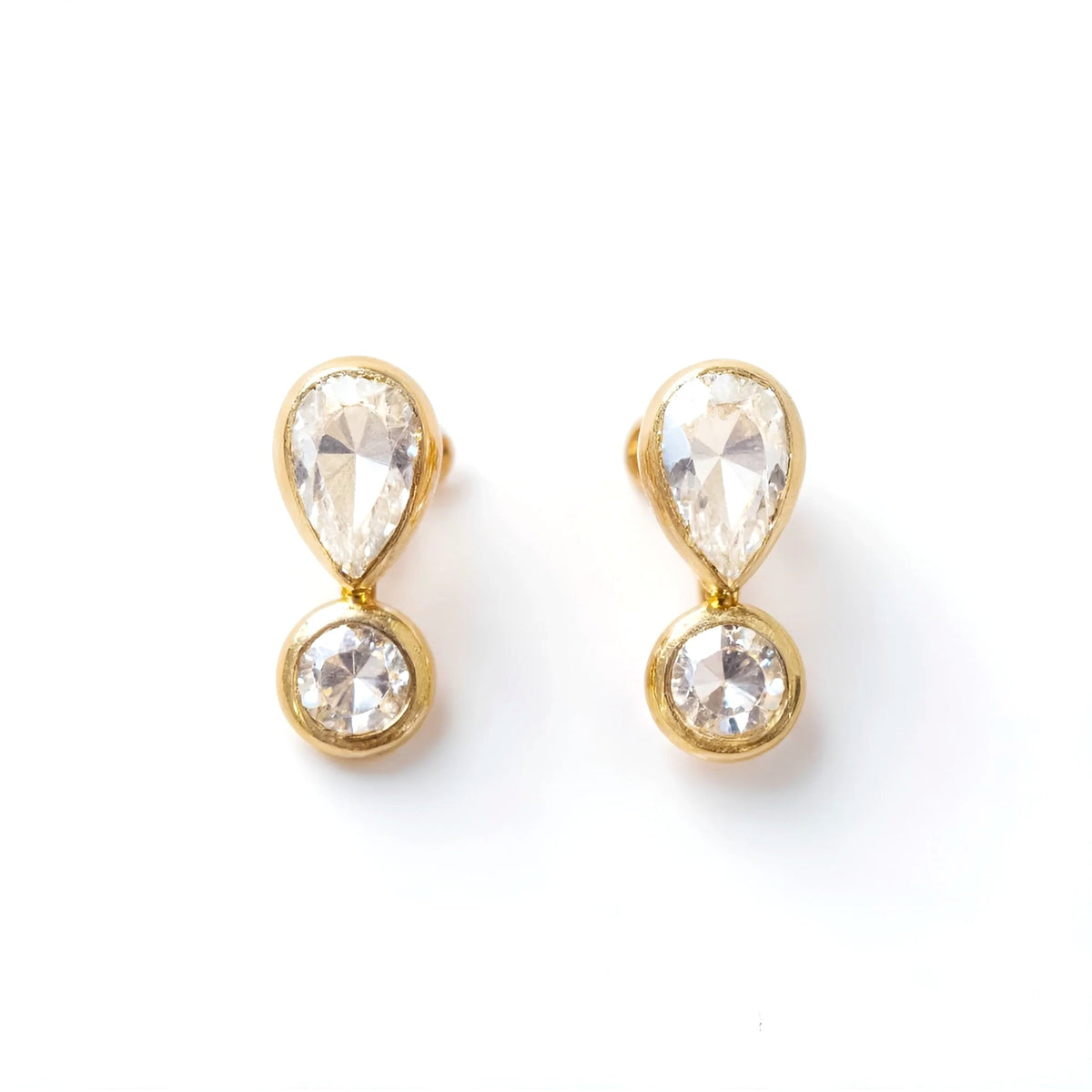 18k Yellow Gold Teardrop Queen's Elegance Natural Diamond Drop Earrings - Malikka LondonEarringsMalikka